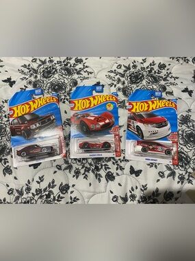 Hot Wheels Red Edition bundle honda odyssey mazda rx-3 maserati